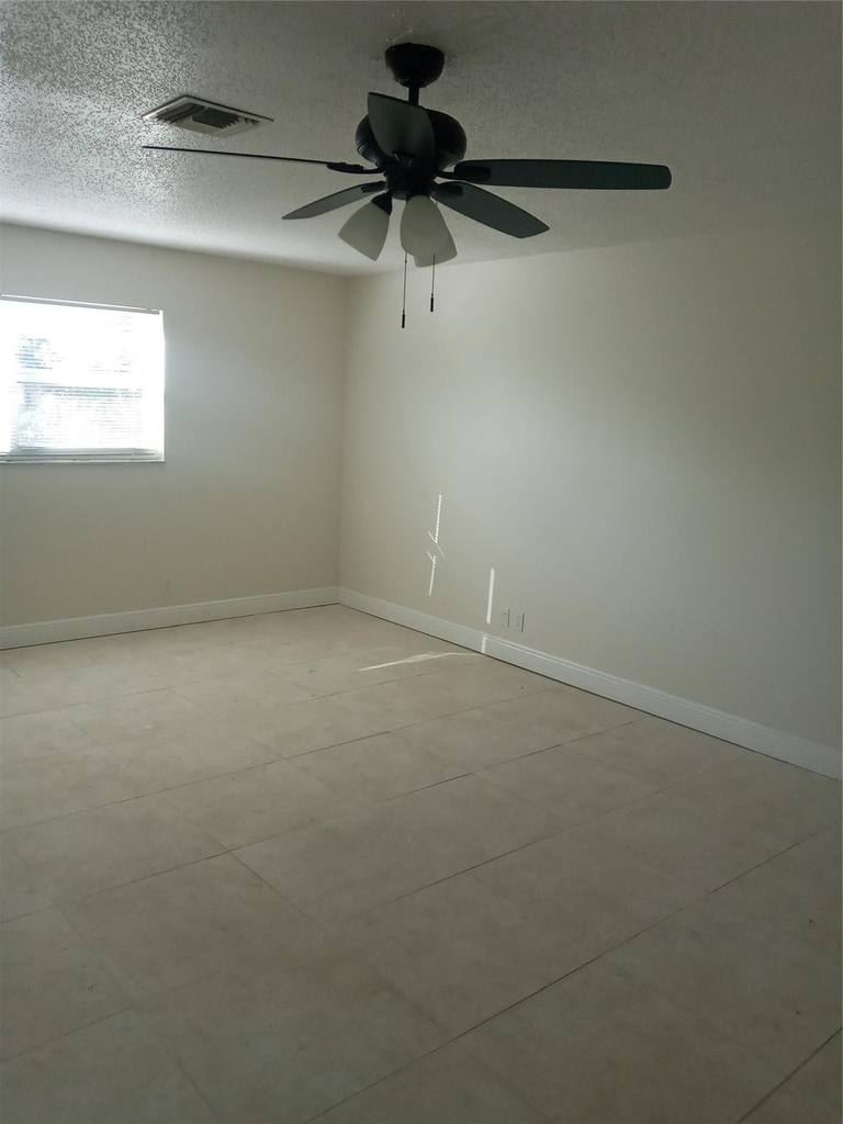 7400 Kimberly Boulevard - Photo 8