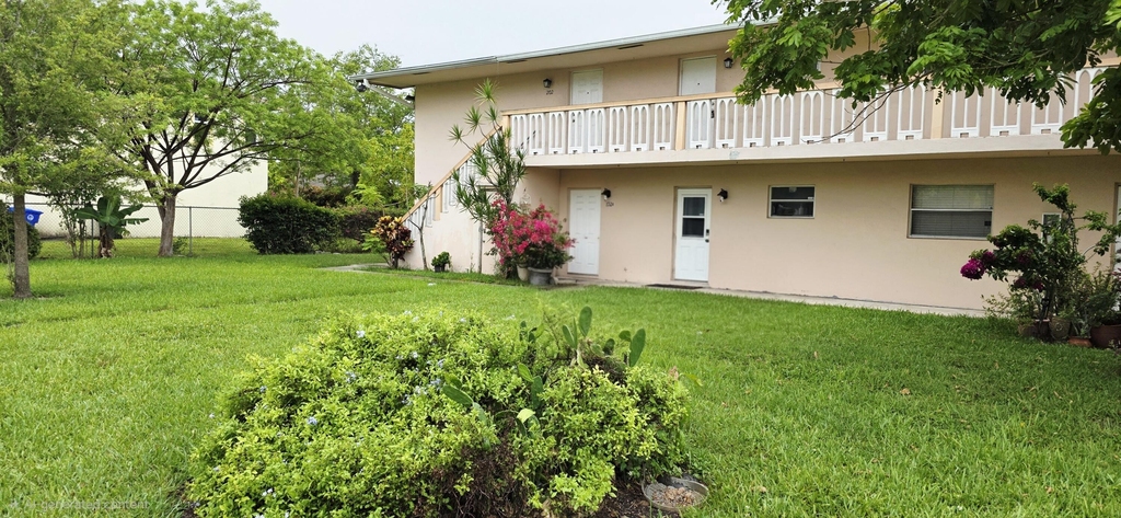 7400 Kimberly Boulevard - Photo 5