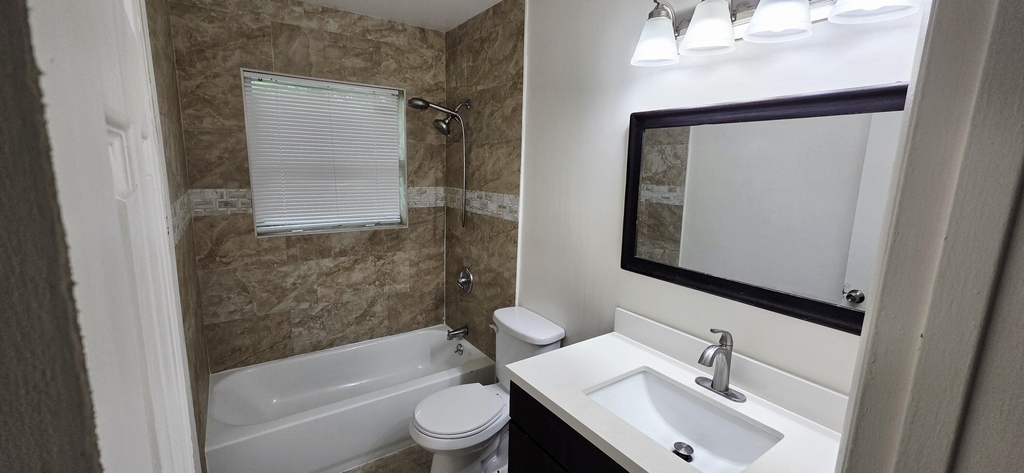 7400 Kimberly Boulevard - Photo 9