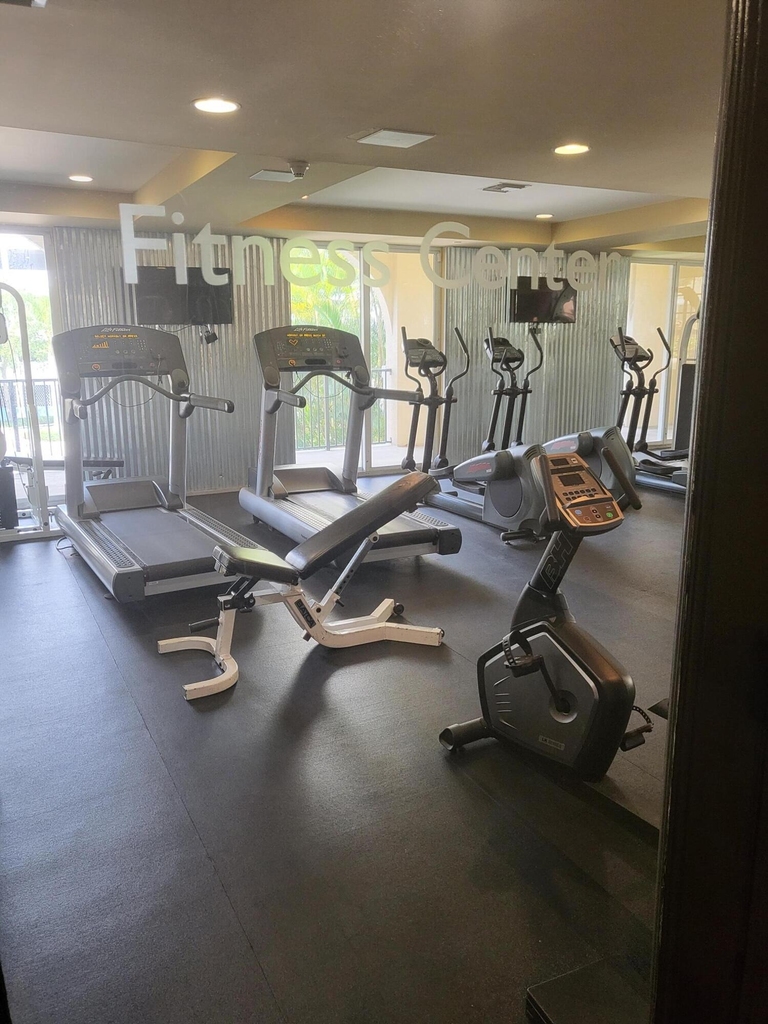 520 Se 5 Avenue - Photo 28
