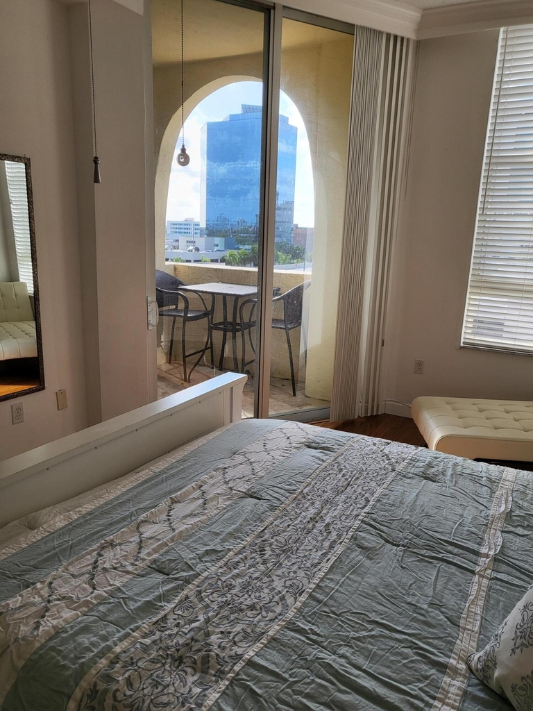 520 Se 5 Avenue - Photo 11