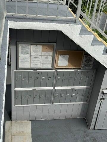 127 Flanders - Photo 24