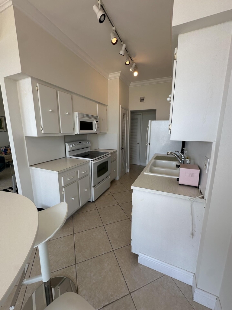 3800 Washington Road - Photo 7