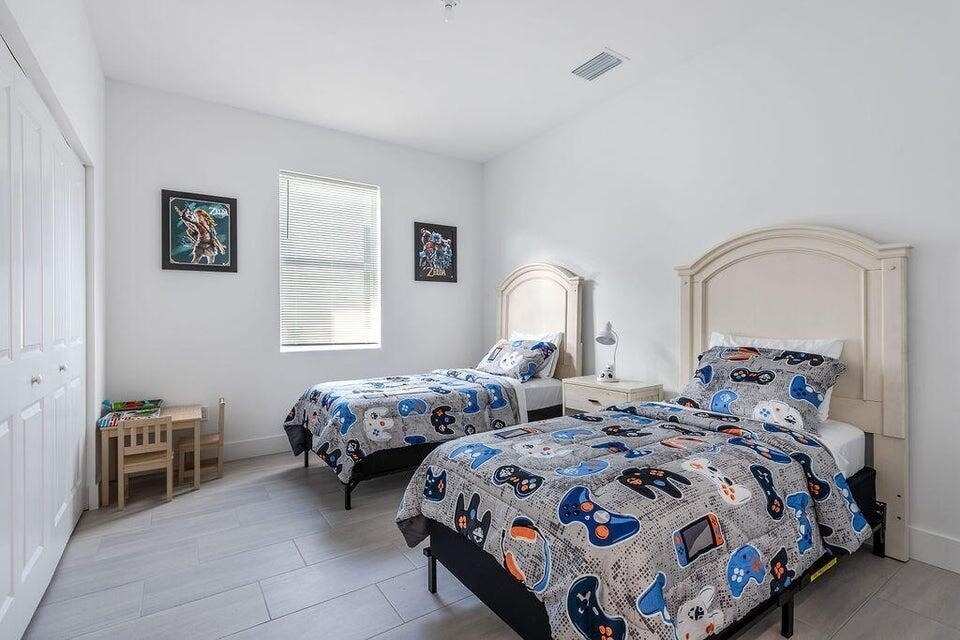 2615 Hiawatha Avenue - Photo 11