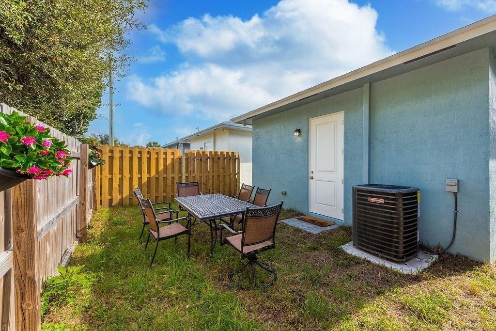 2615 Hiawatha Avenue - Photo 26