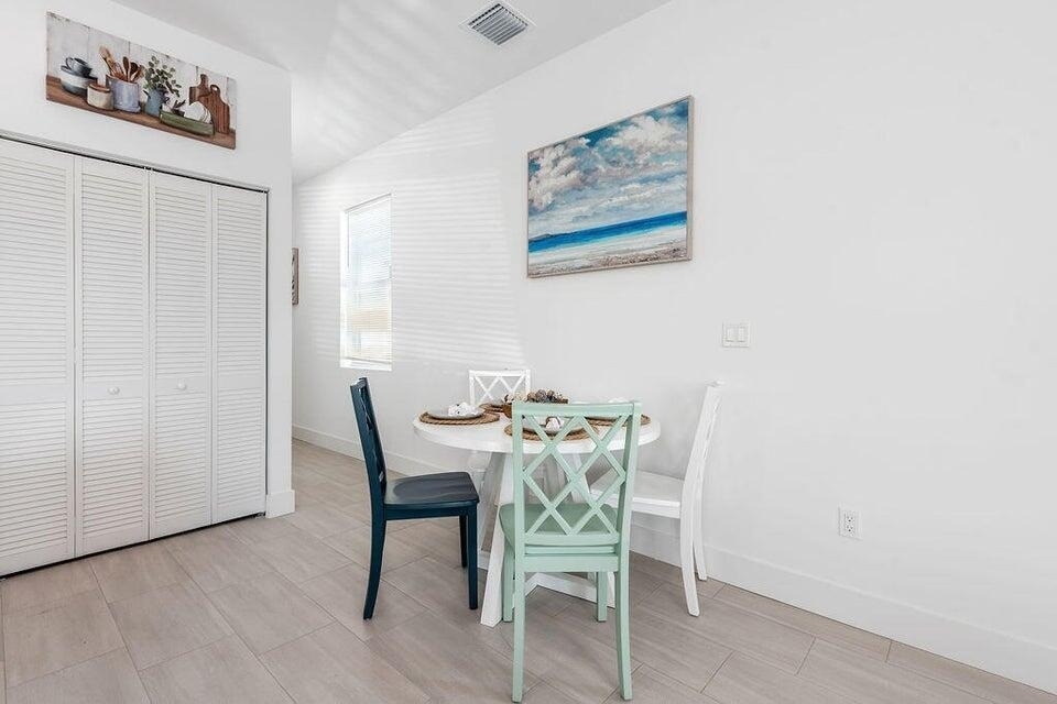 2615 Hiawatha Avenue - Photo 10