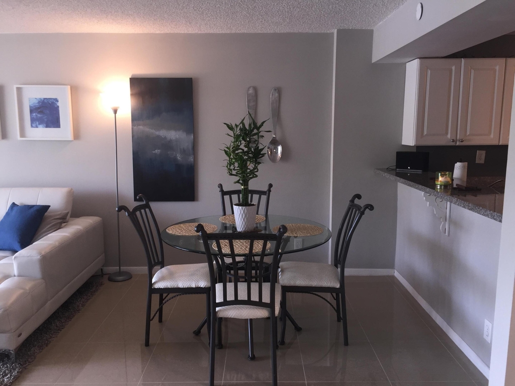 10 Royal Palm Way - Photo 8