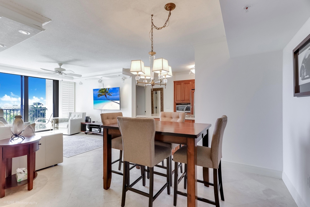 651 Okeechobee Boulevard - Photo 0