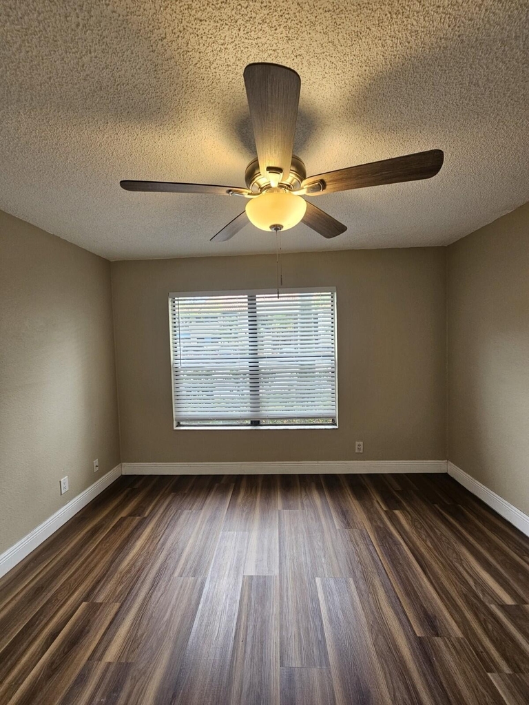 1561 Windorah Way - Photo 7