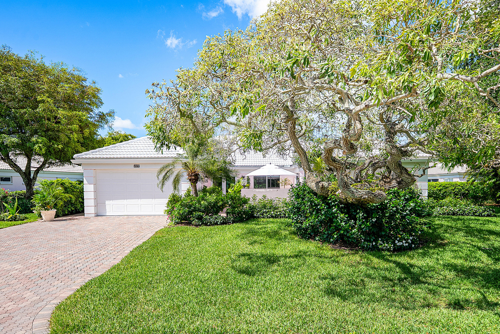4419 E Sanderling Cir - Photo 1