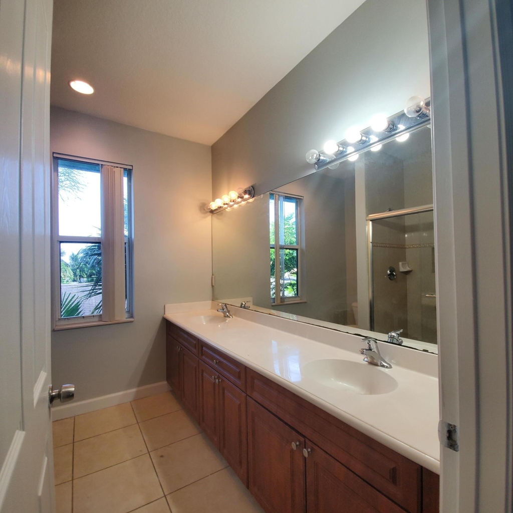 115 Akron Street - Photo 15
