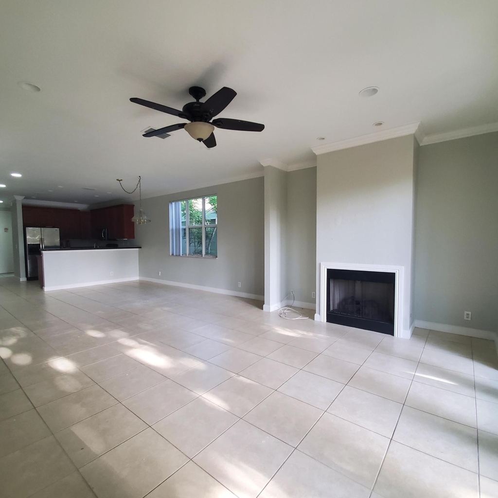 115 Akron Street - Photo 4