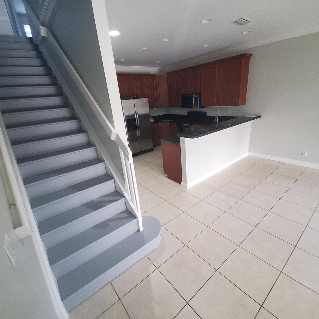 115 Akron Street - Photo 1