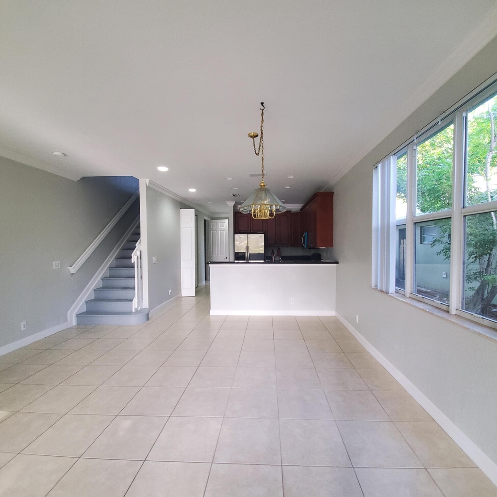 115 Akron Street - Photo 5