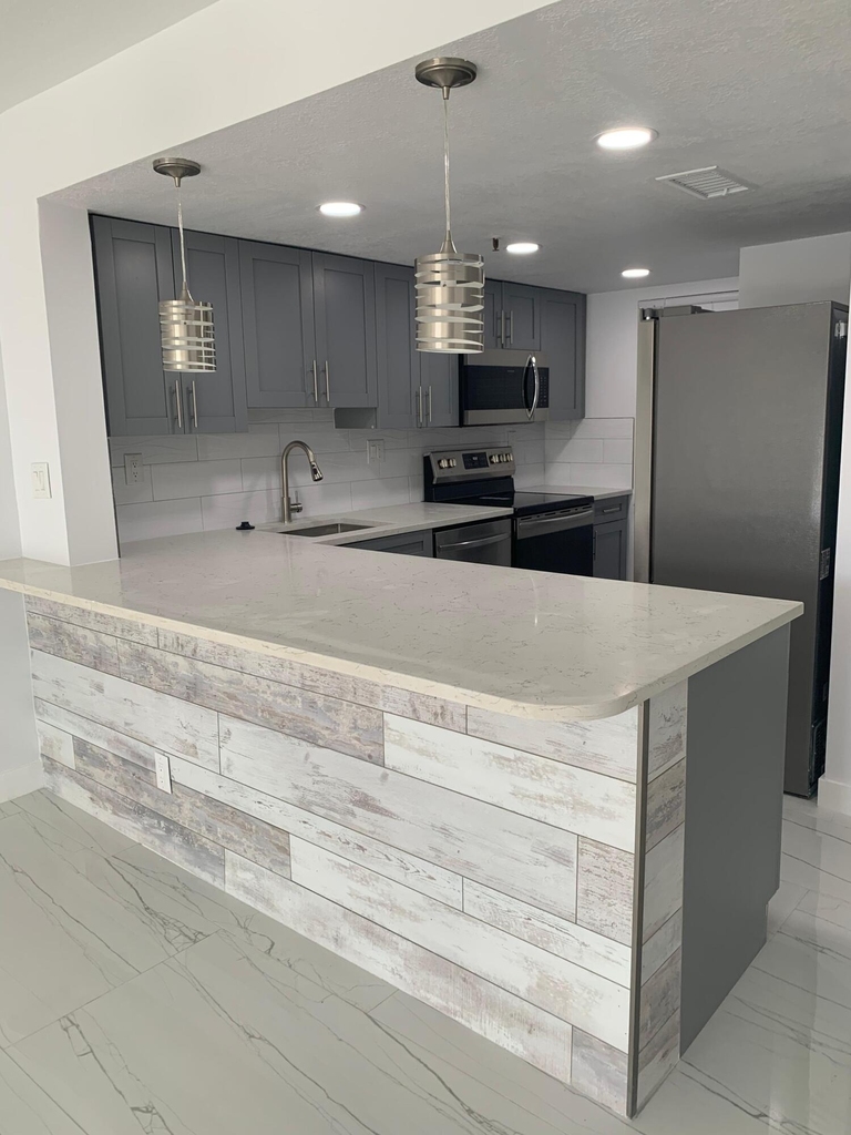 2786 Tennis Club Drive - Photo 4