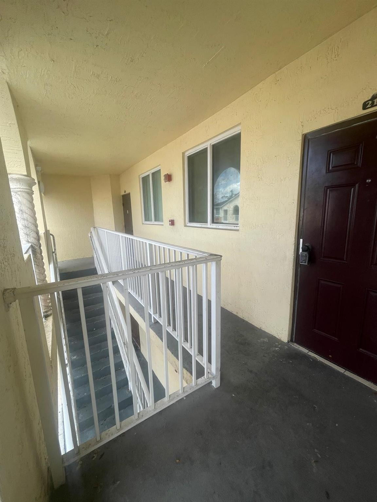 2903 Se 17th Avenue - Photo 23