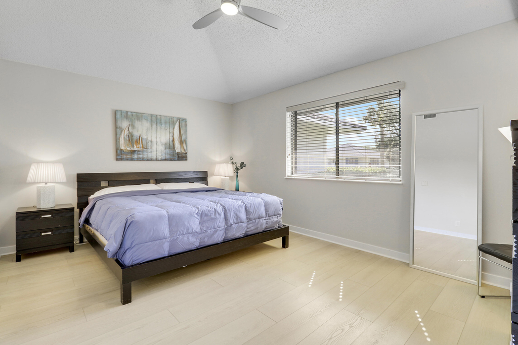811 Club Drive - Photo 12