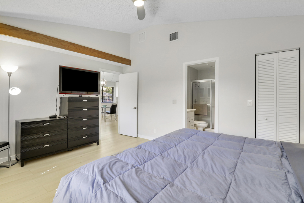 811 Club Drive - Photo 14