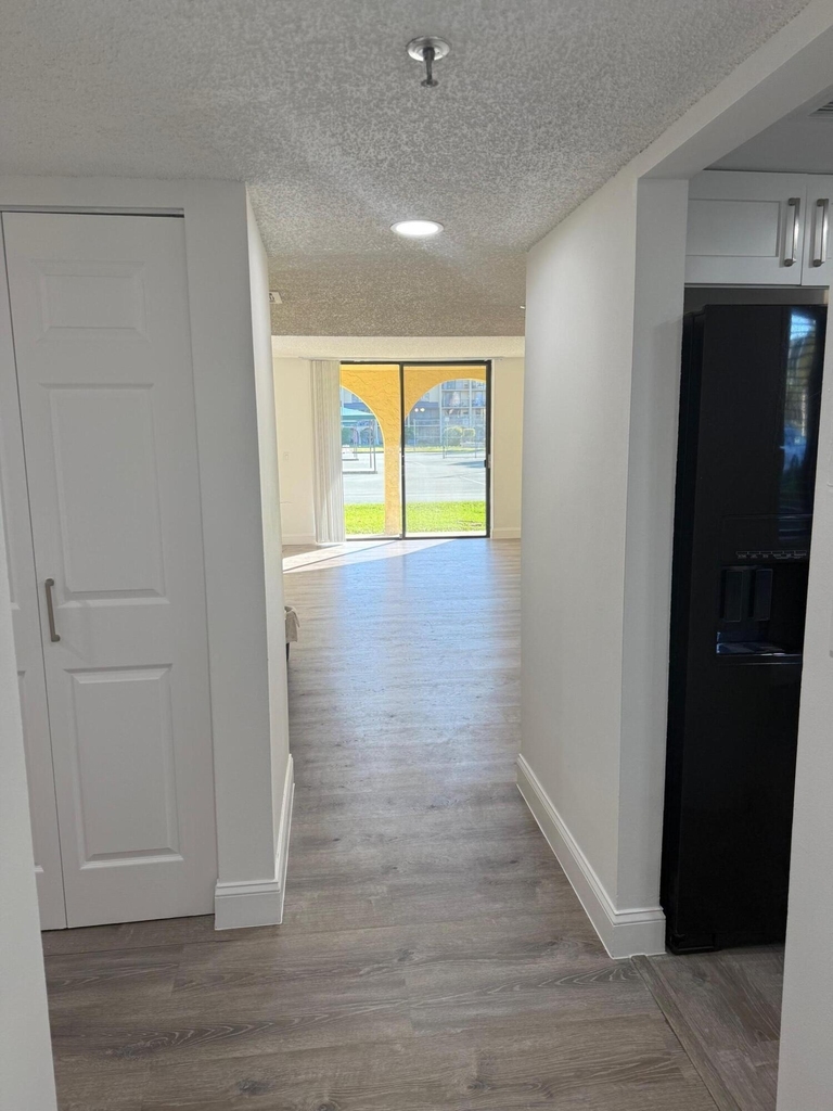 2786 Tennis Club Drive - Photo 2