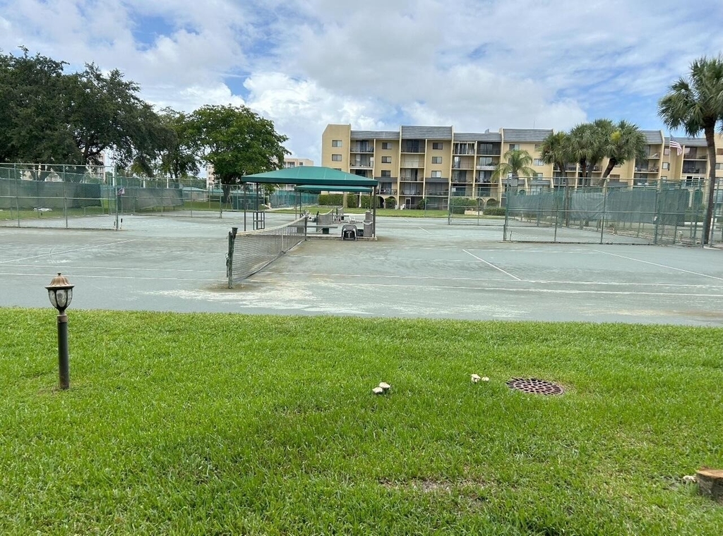 2786 Tennis Club Drive - Photo 27