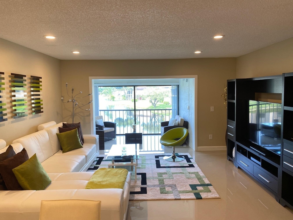 9285 Vista Del Lago - Photo 7