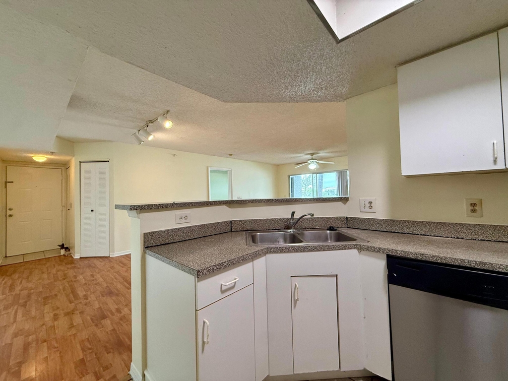 5065 Wiles Road - Photo 6