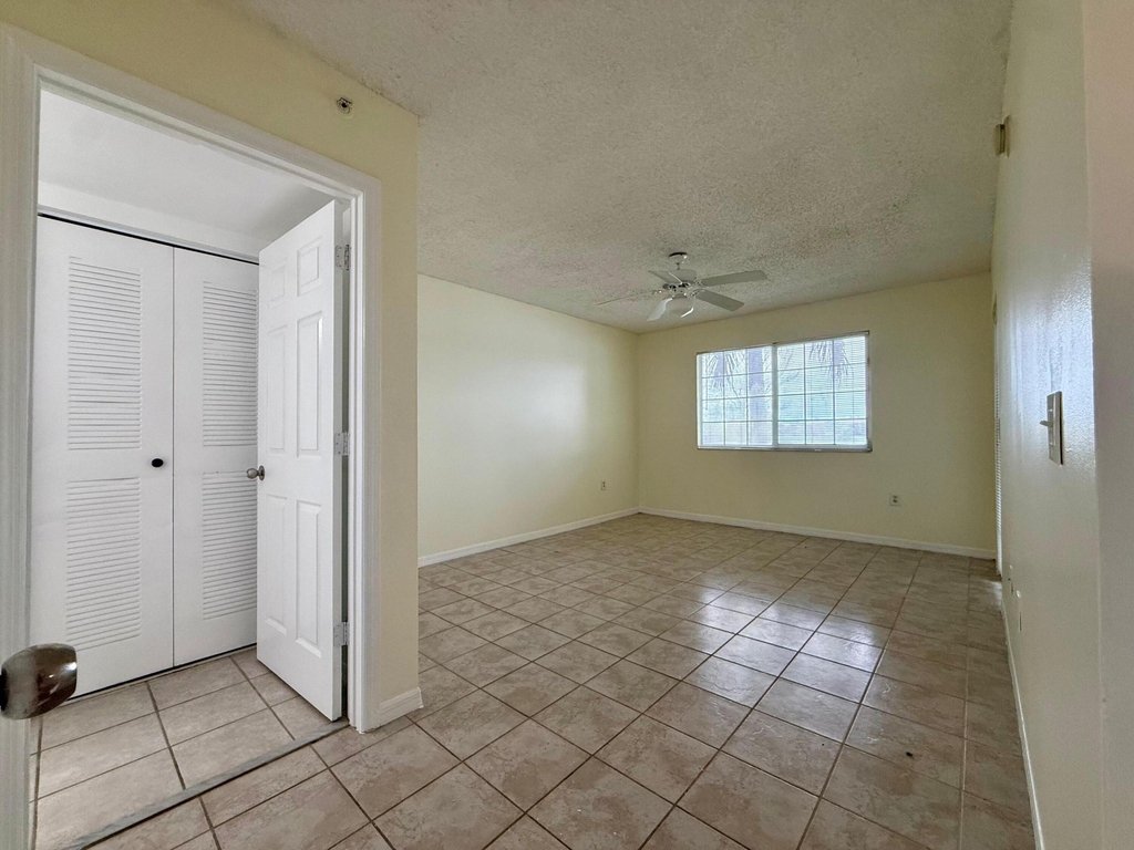 5065 Wiles Road - Photo 12