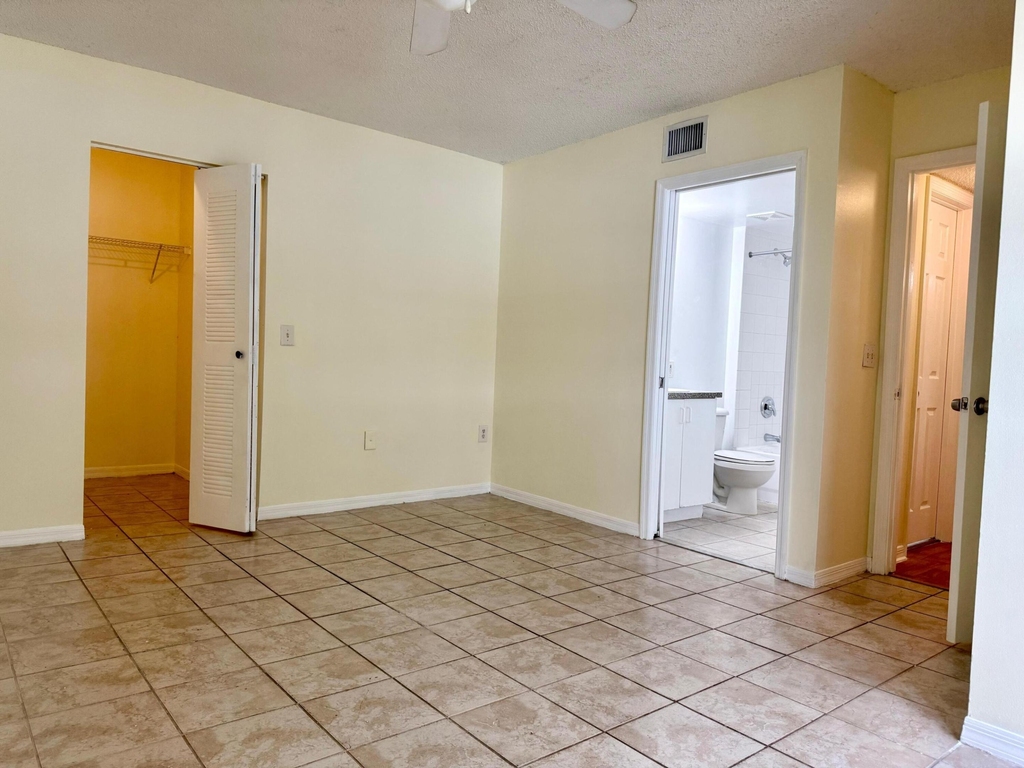 5065 Wiles Road - Photo 10