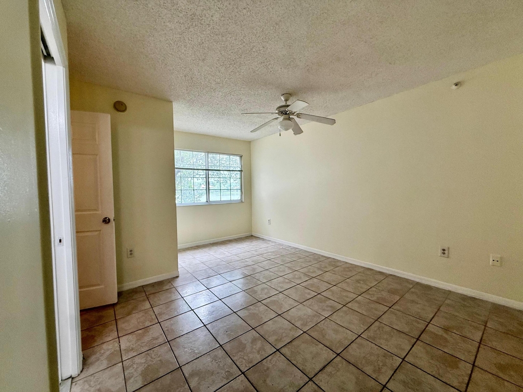 5065 Wiles Road - Photo 7