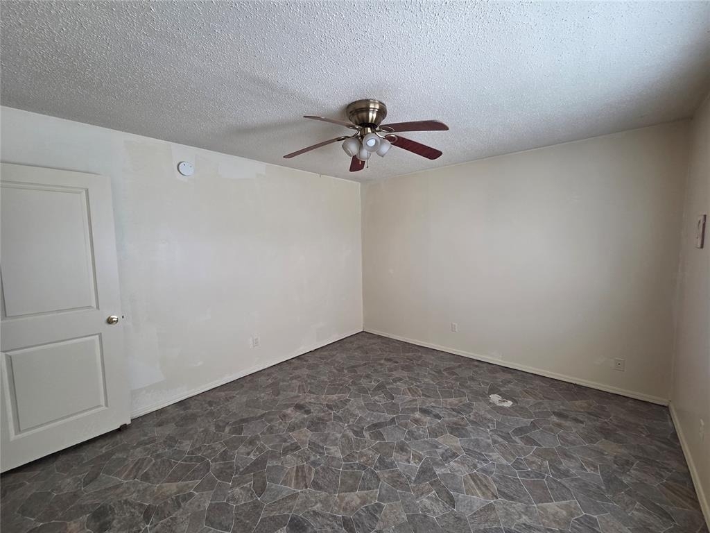 401 Se 12th Street - Photo 9