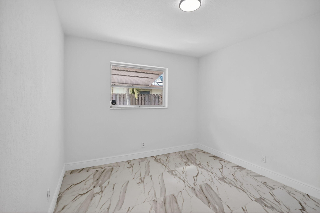 5731 Ne 17th Terrace - Photo 24