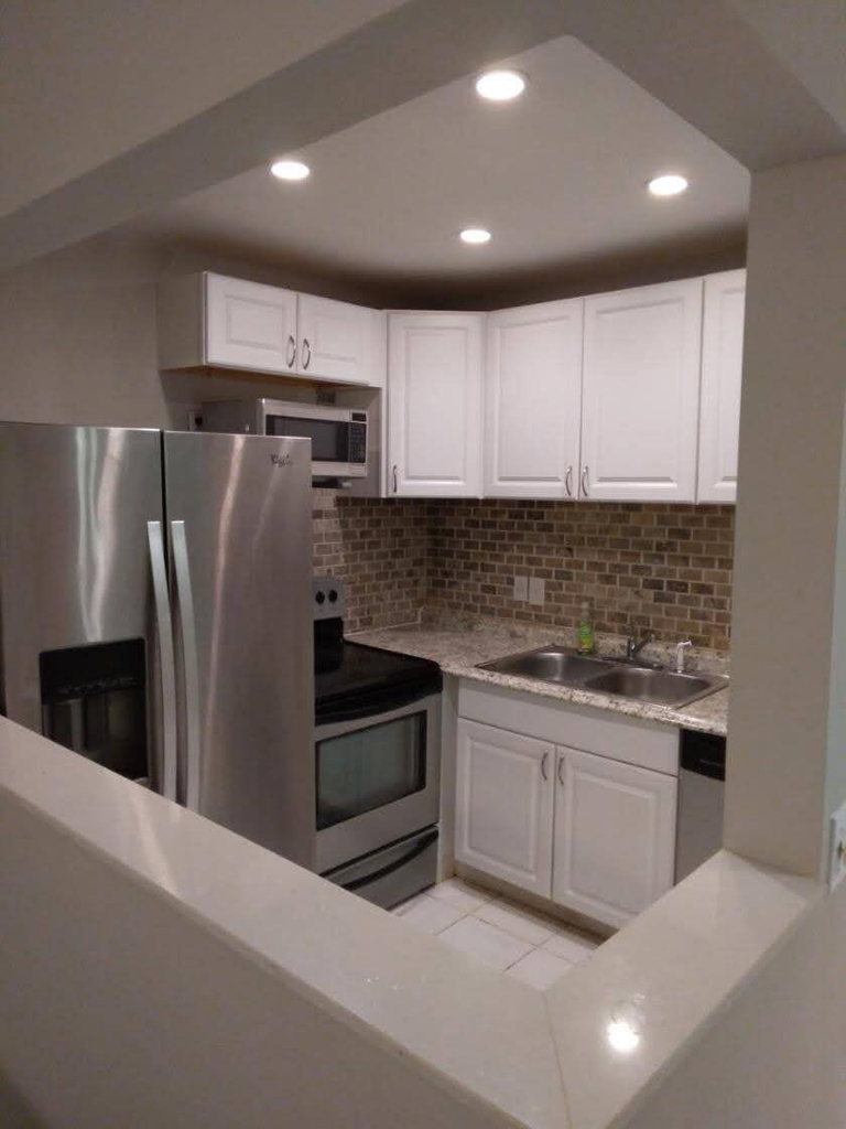 71 Easthampton - Photo 2