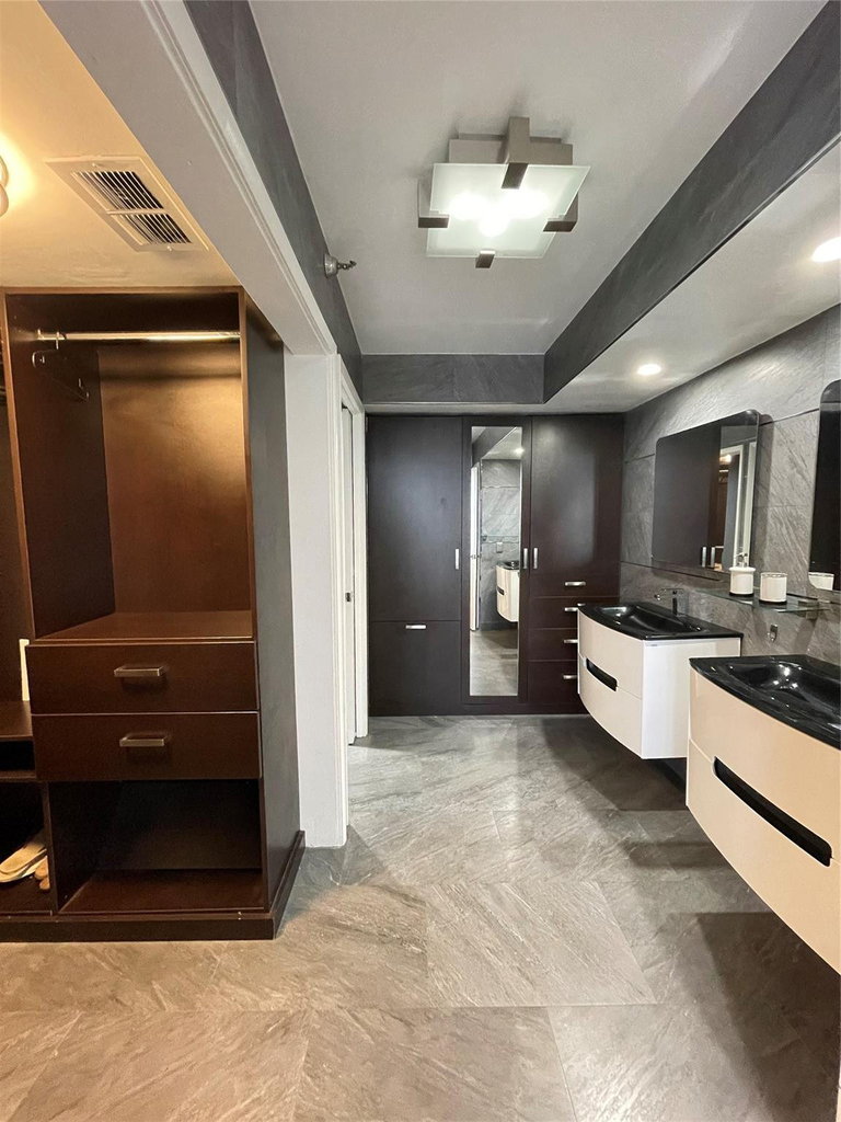 19101 Ne 36th Place - Photo 18