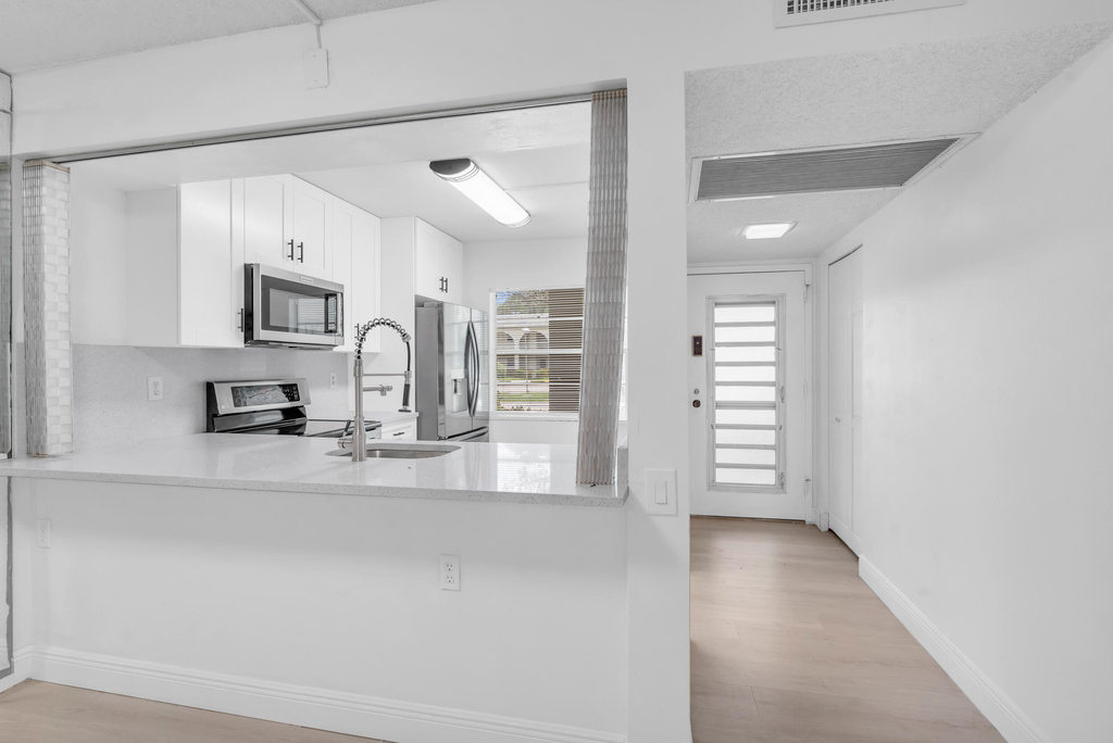 1102 Bahama Bend - Photo 4