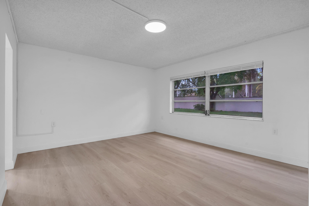 1102 Bahama Bend - Photo 11