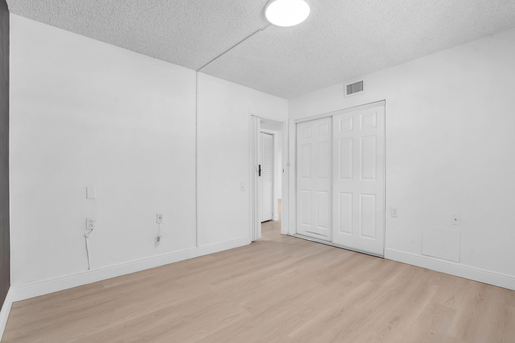 1102 Bahama Bend - Photo 17