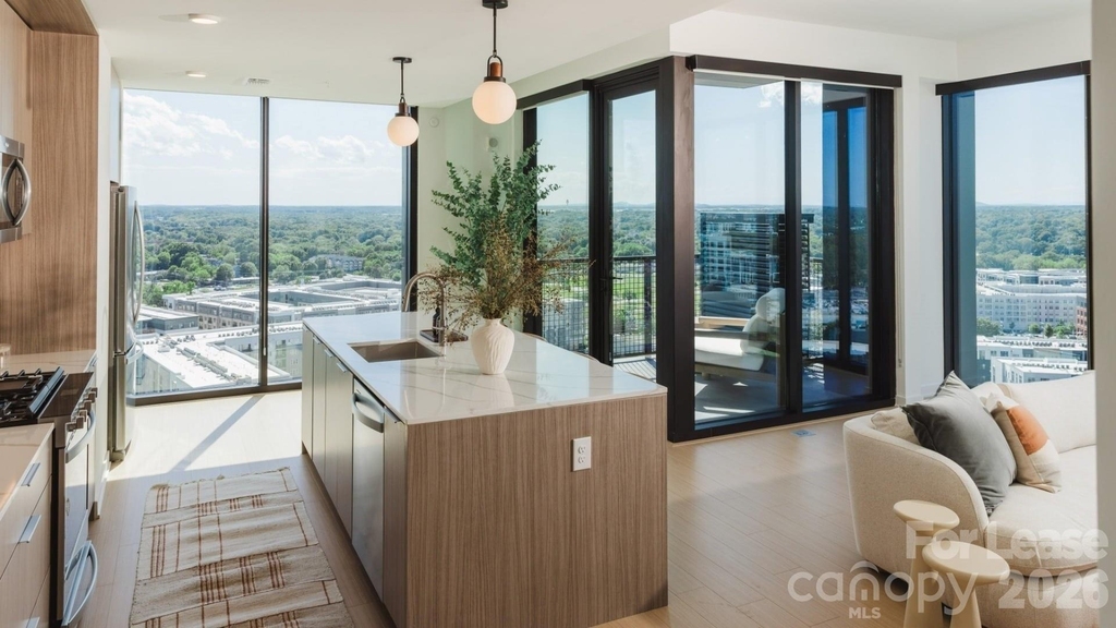 2161 Hawkins Street - Photo 36