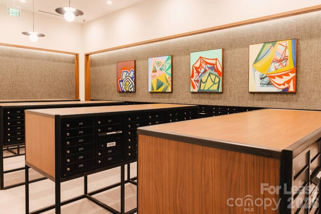 2161 Hawkins Street - Photo 35