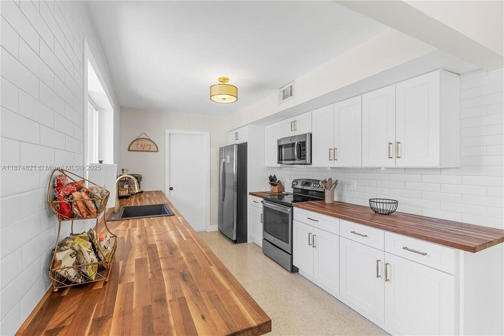 1116 Se 13th Court - Photo 17