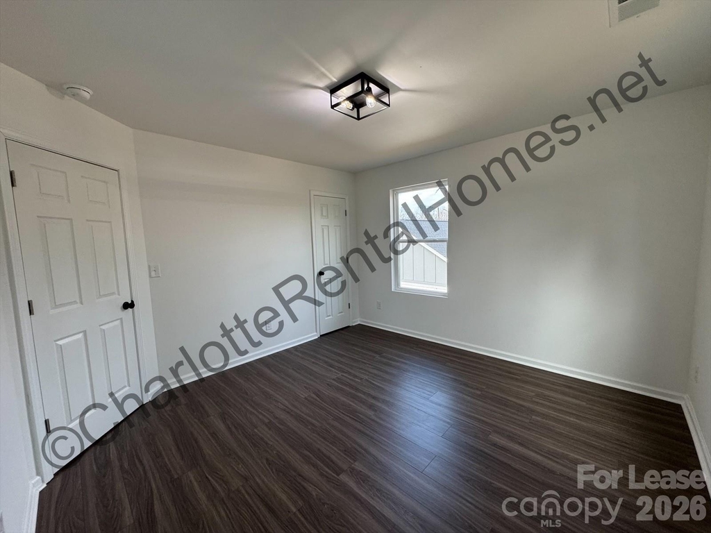 512 N Mulberry Street - Photo 9