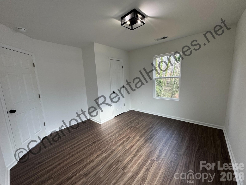 512 N Mulberry Street - Photo 10