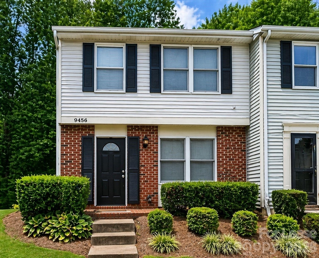9456 Lexington Circle - Photo 0