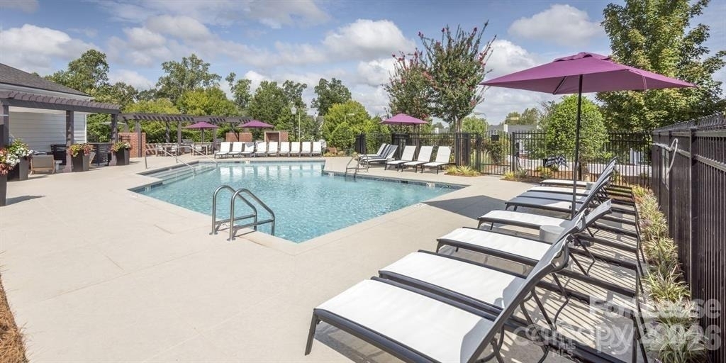 14325 Plantation Park Boulevard - Photo 1