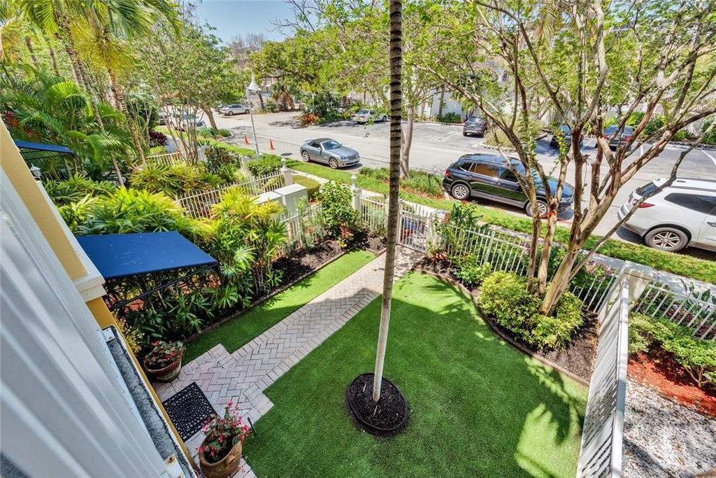 538 Ne 7th Avenue - Photo 6