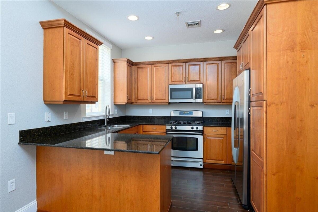 538 Ne 7th Avenue - Photo 16