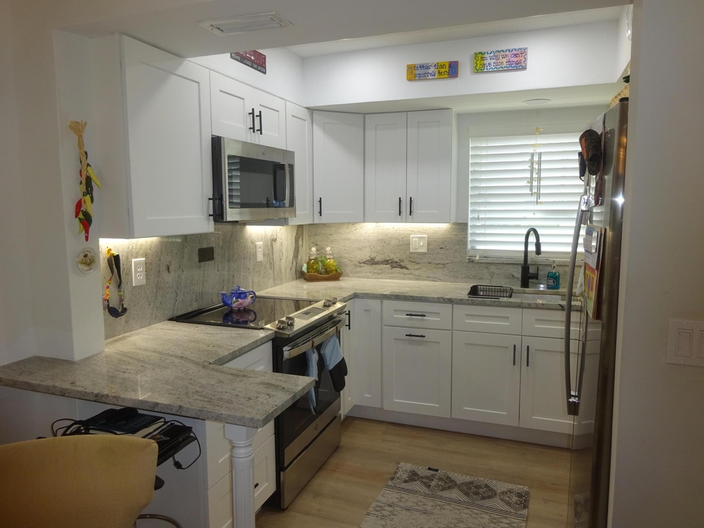 2864 E Crosley Dr Drive E - Photo 1