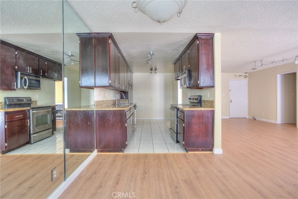 125 S Sierra Madre Blvd - Photo 9