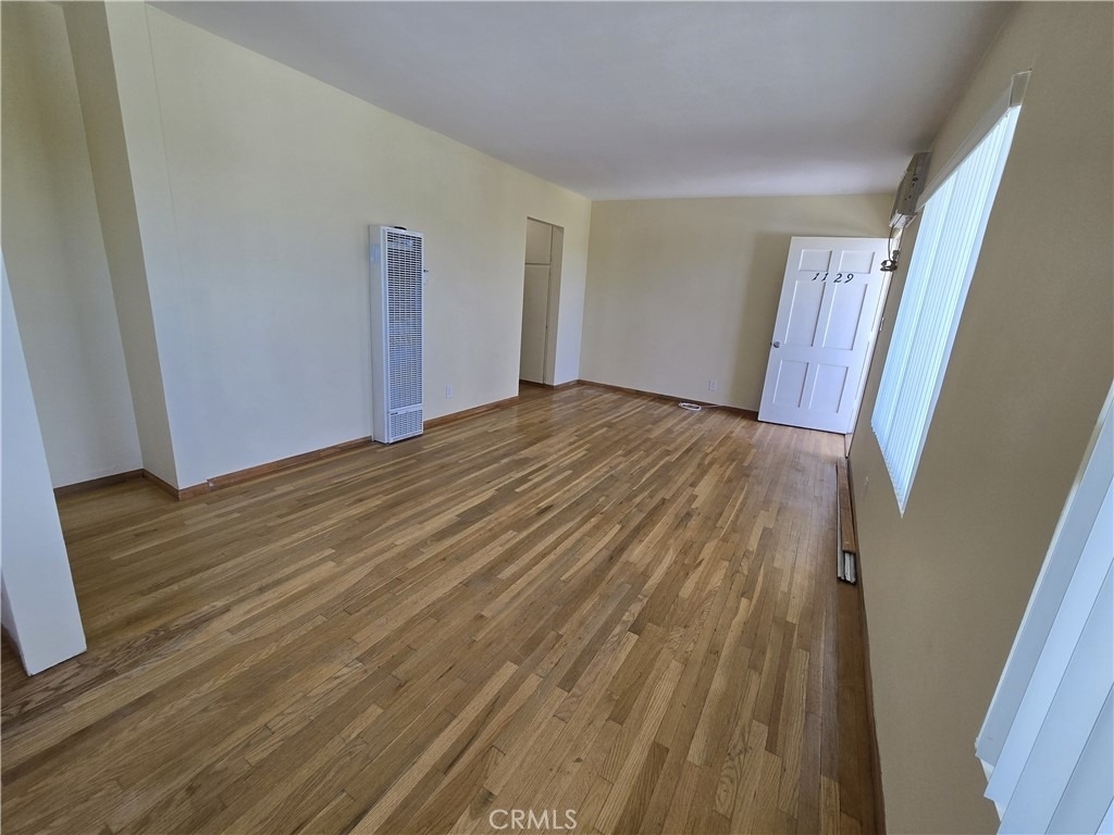 1129 N Clark - Photo 2
