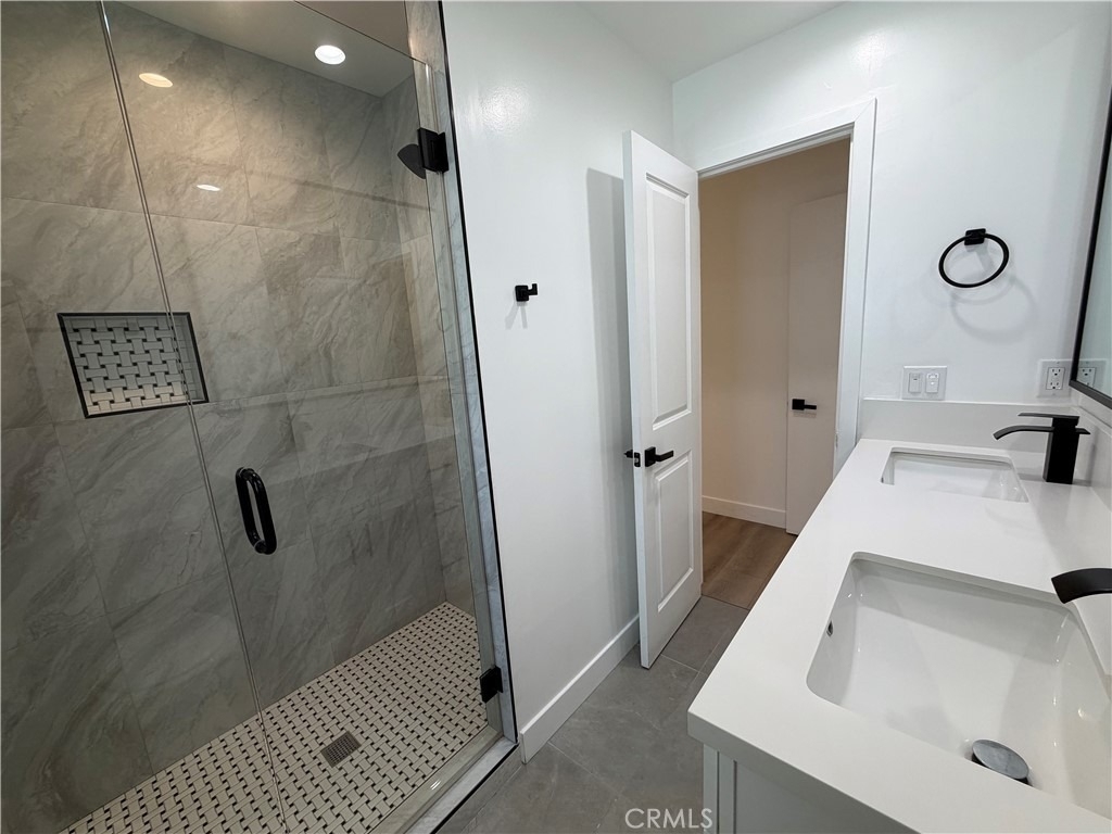 8414 Owensmouth - Photo 9
