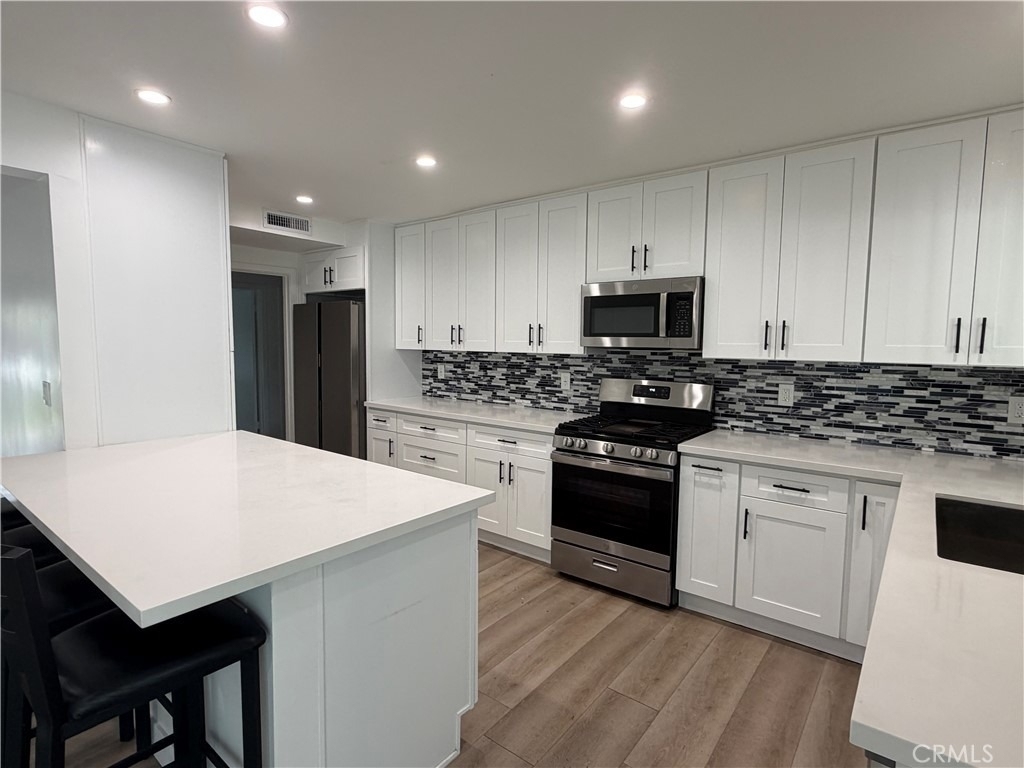 8414 Owensmouth - Photo 2
